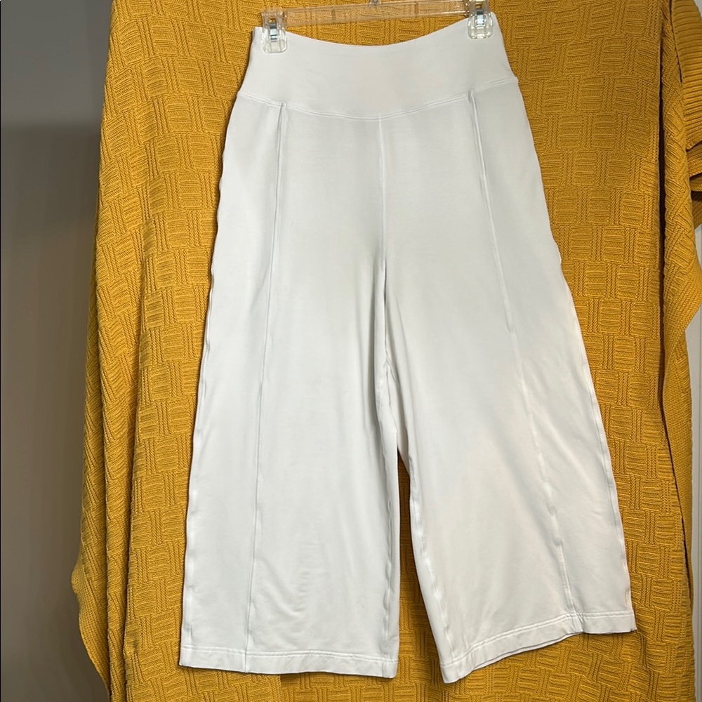 Lululemon Women’s Blissed Out Wide-Leg Culotte Pants